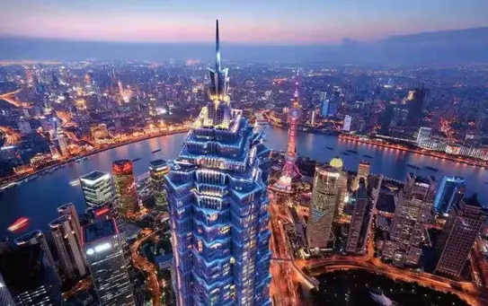 迈向未来的房地产行业标准化：创新与变革的双重动力
